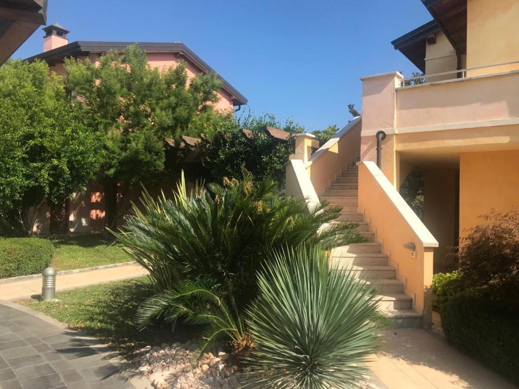 Luxury Apartments - Le Fate - Residence With Pool Manerba del Garda Bagian luar foto