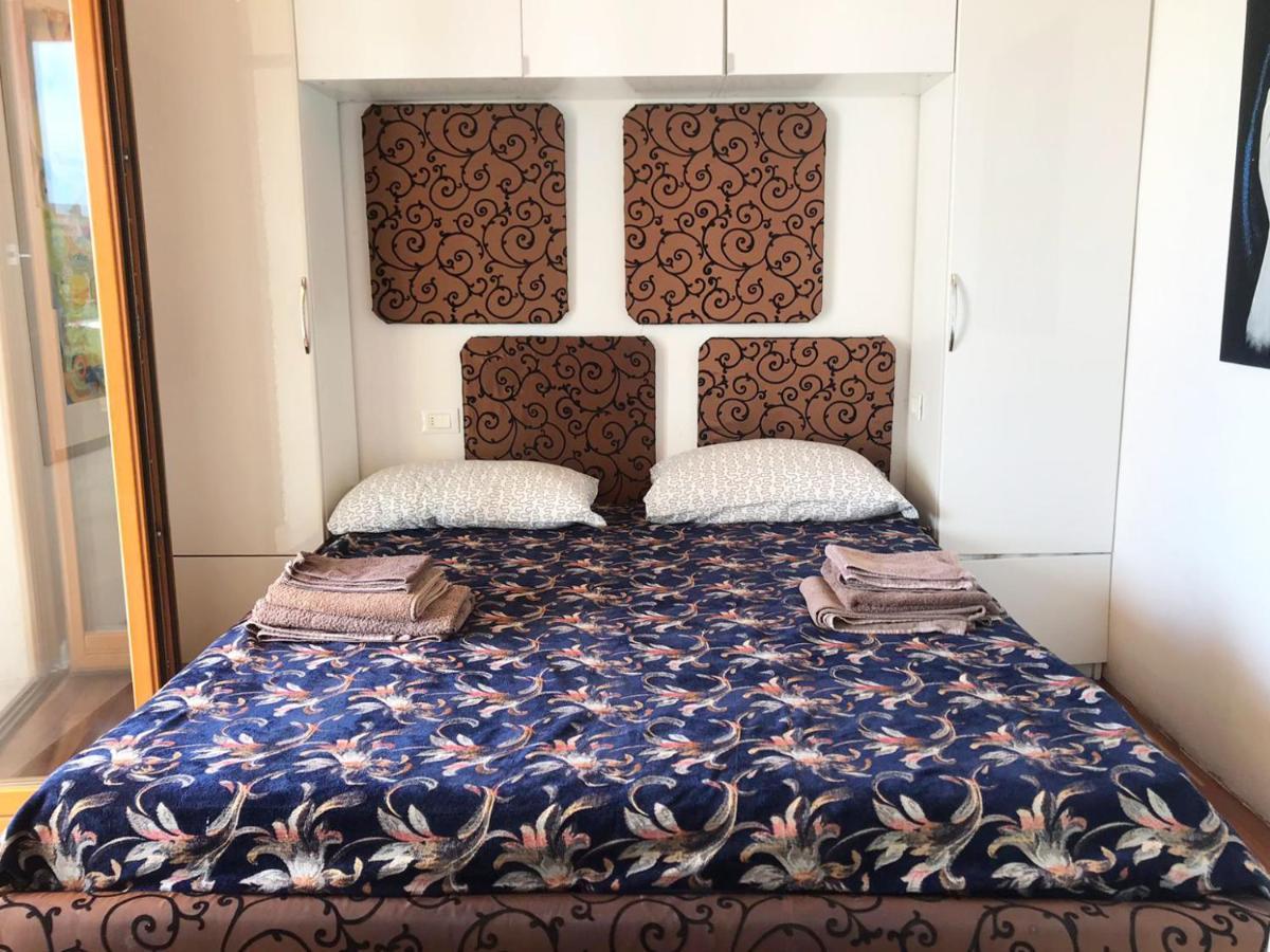 Luxury Apartments - Le Fate - Residence With Pool Manerba del Garda Bagian luar foto