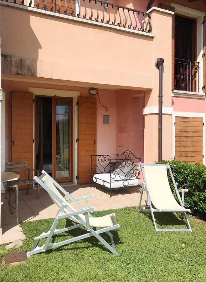 Luxury Apartments - Le Fate - Residence With Pool Manerba del Garda Bagian luar foto